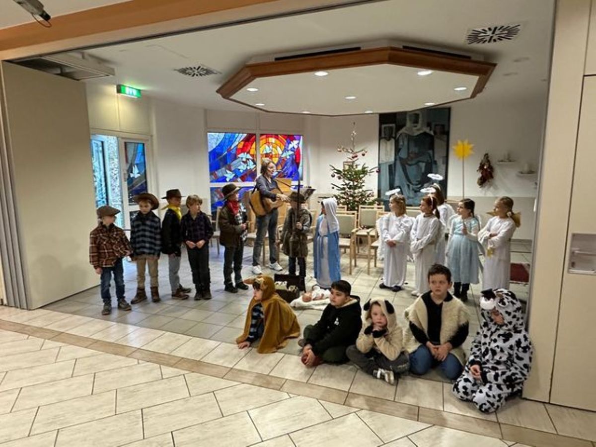 Klasse 2c führt „Der Räuber Horificus“ auf